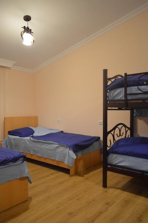 Guest House Qubi Kazbegi Exteriör bild
